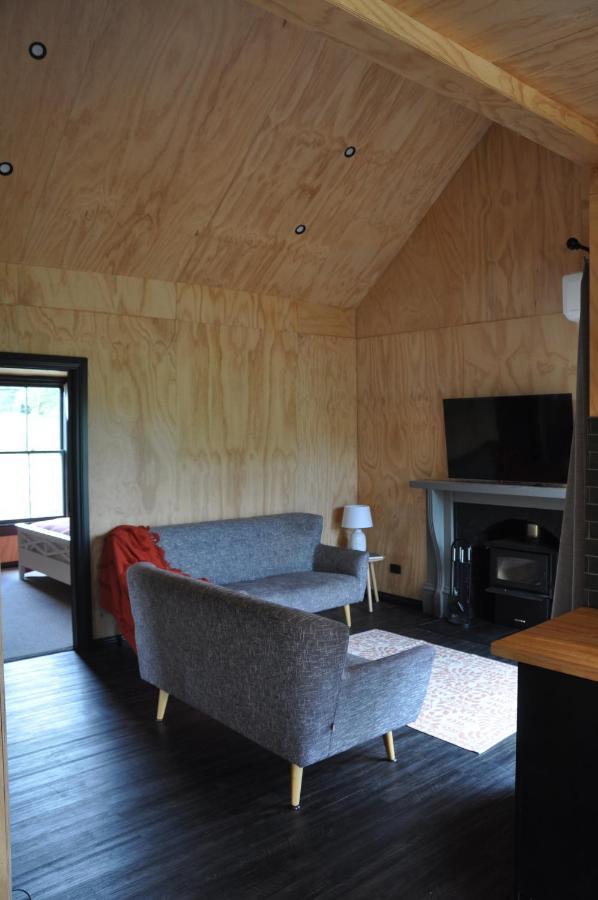 Renagour Cottage - Farmstay With Hot Tub! Whanganui Exterior photo